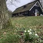 Feriehus Retro Idyll And Bird Sounds In Quiet Oasis Asperup